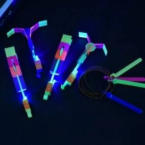 Tirachinas Volador LED  H�lice Luminosa Lanzable